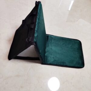 Tapis de prière innovant avec dossier intégrer. Confort et mobilité partout.